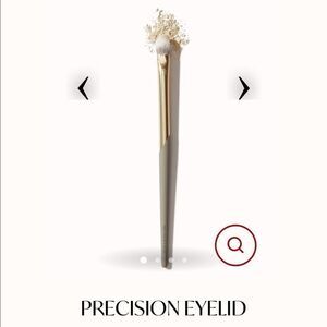 ❣️5/$50 Complex Culture Precision Eyelid Makeup Brush